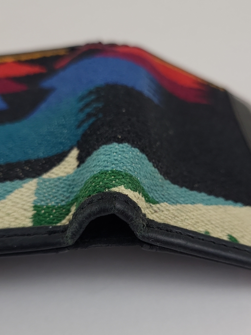 Pendleton Trifold Wallet - Picture 10 of 16